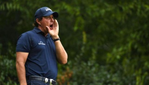 Phil Mickelson lỡ nhát cắt PGA Championship lần đầu tiên sau 22 năm