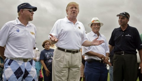 Donald Trump chúc mừng chiến thắng của John Daly