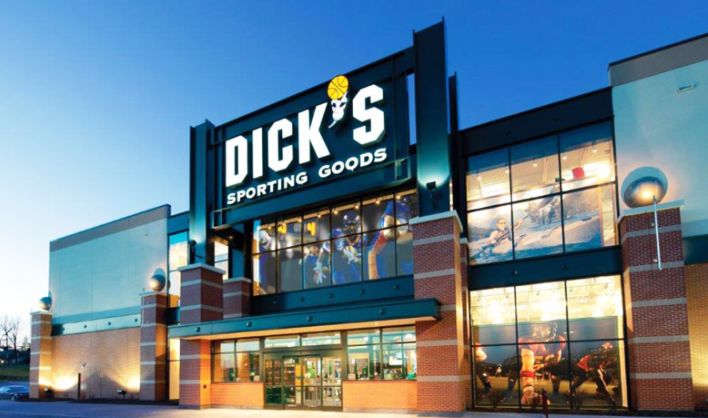 Dick's Sporting Goods mua lại 30 cửa hàng của GolfSmith 