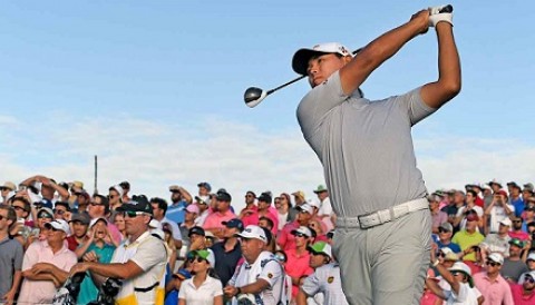 Si Woo Kim mặt tỉnh bơ từ lúc chiến thắng cho đến khi nhận giải