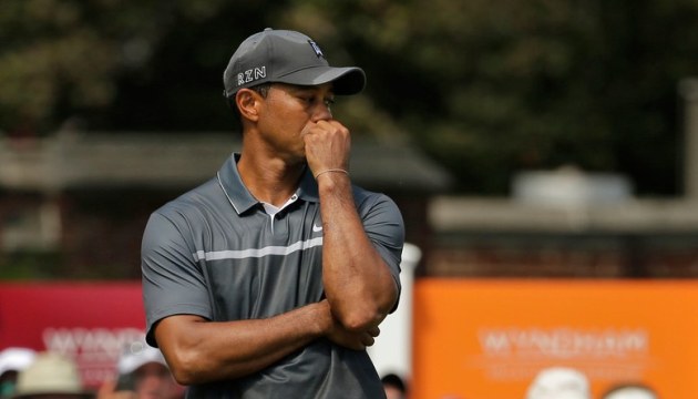 Tiger Woods xin lỗi người hâm mộ sau khi bị cảnh sát giam giữ