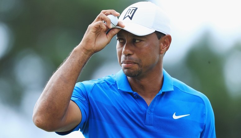 Vòng 3 TOUR Championship: Tiger Woods thi đấu bứt phá, dẫn đầu cách biệt 3 gậy