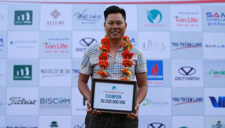 Golfer Nguyễn Văn Bằng lên ngôi vô địch giải golf chuyên nghiệp Quốc Gia 2018