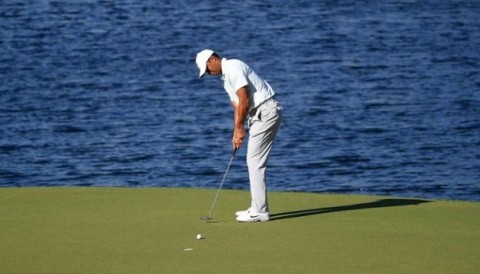 Tiger Woods vượt cắt Wells Fargo Championship sau 6 năm trở lại