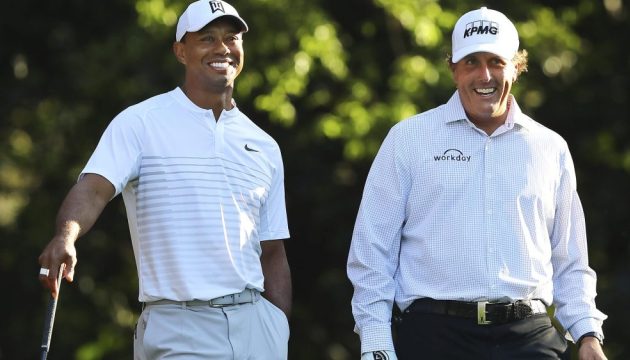 Tiger Woods và Phil Mickelson: Ai đánh tốt hơn trong 35 lần gặp nhau