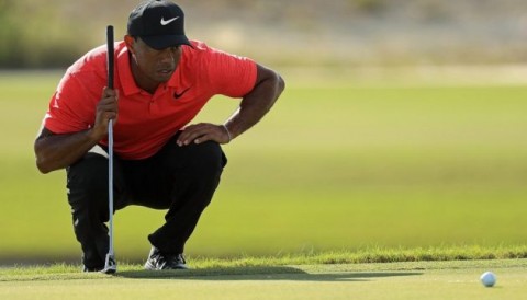 Càng đông khán giả Tiger Woods gạt bóng lại càng hay, đâu là bí quyết?