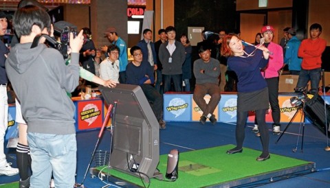 Golf có lẽ là ''quốc thao" của người Hàn bởi họ còn chơi hàng triệu vòng trên máy 3D mỗi năm