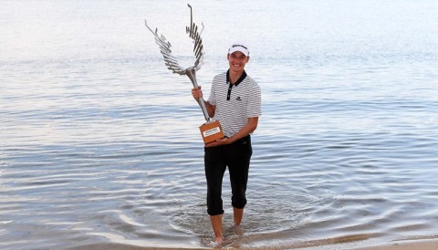 Hojgaard, 18 tuổi, trở thành tay golf trẻ thứ 3 lịch sử European Tour lên ngôi vô địch