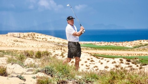 Huyền thoại golf người Úc Greg Norman trở lại Việt Nam, giao lưu với các tay golf trẻ 