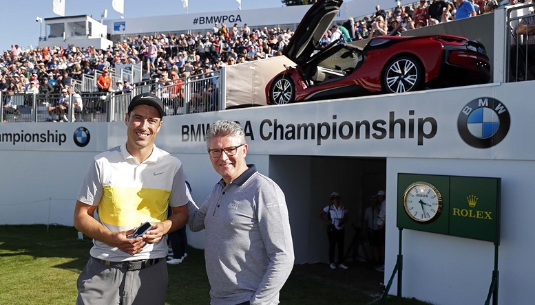 Golfer nhận thưởng BMW 165 ngàn đô sau khi ghi điểm Albatross.