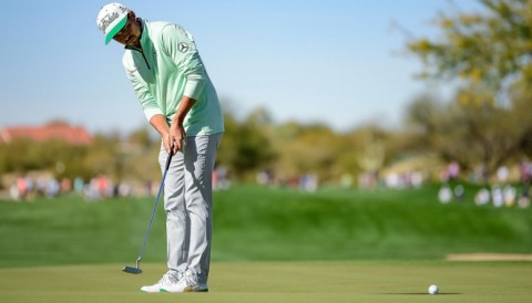 Đương kim vô địch WMPO Rickie Fowler thoát nhát cắt sau vòng đấu đạt 2 eagle