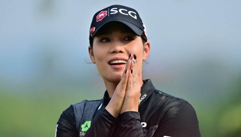 Ariya Jutanugarn bật khóc khi đăng quang Honda LPGA Thailand