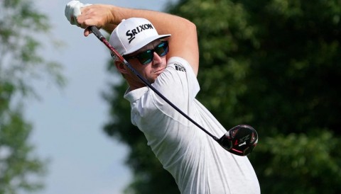 Golfer tạo 'viral' với cú đánh điên rồ ở Korn Ferry Tour Championship