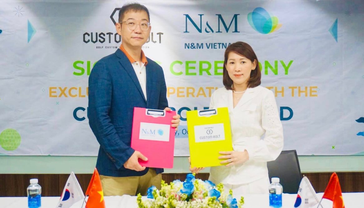 Custom Bolt: Nhà sản xuất đồ golf nổi tiếng Hàn Quốc bắt tay với N&M Việt Nam