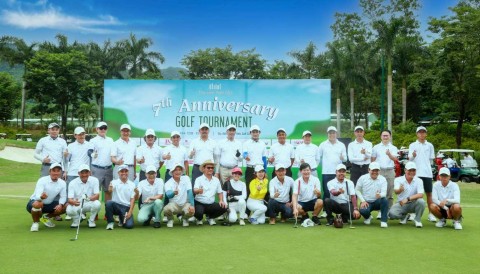 Giải golf Kỷ niệm 7 năm Thư Viện Xóm Đảo quyên góp được hơn 200 triệu đồng