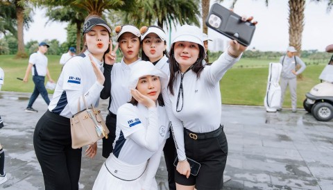 Trai xinh gái đẹp 'pose' dáng ở giải golf sinh nhật 1 tuổi CLB Kiếm Phong Kim