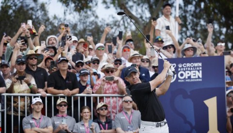 Rory McIlroy thổi bùng lễ hội golf tại Royal Melbourne