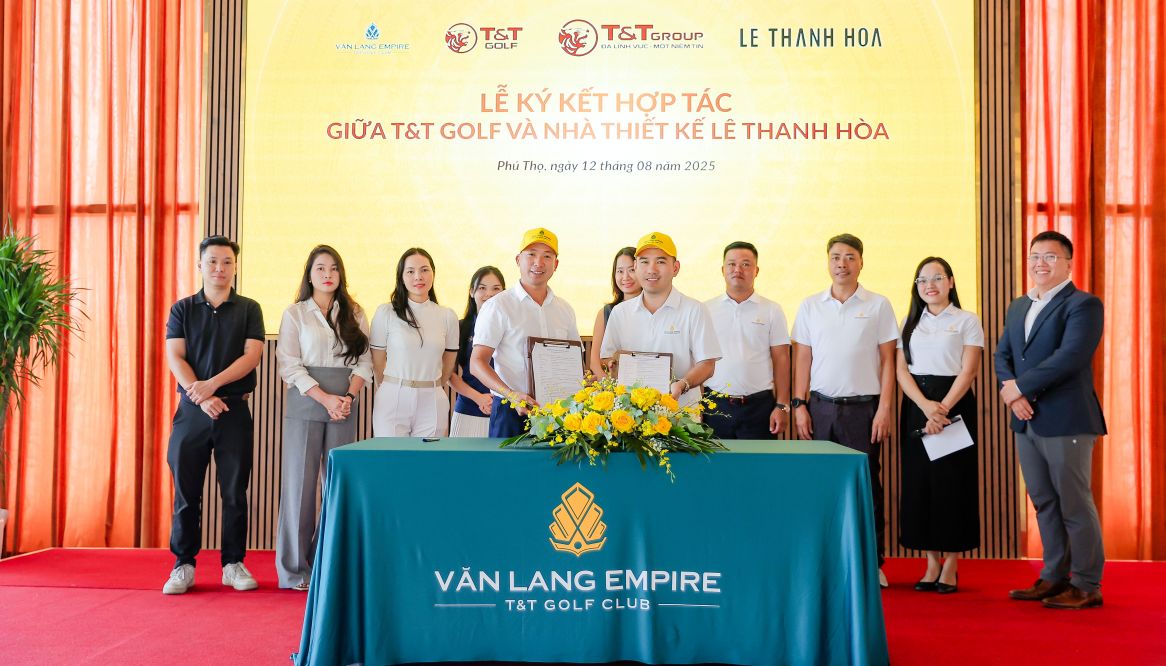 NTK Lê Thanh Hoà: Lan toả hồn Việt từ sàn diễn tới Văn Lang Empire