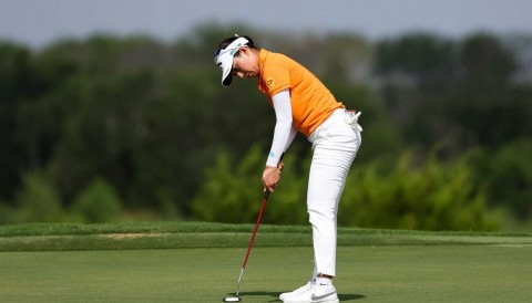 Jeeno Thitikul dẫn đầu giải major KPMG Womens PGA Championship với gần 200 feet gạt bóng thành công
