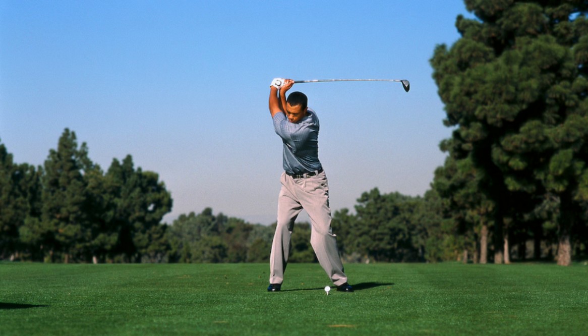 Công nghệ hiện đại hé lộ một chỉ số quan trọng trong cú swing của Tiger Woods