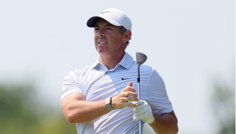 Rory McIlroy vươn lên nhóm đấu cuối sau màn lột xác ngoạn mục tại BMW Championship