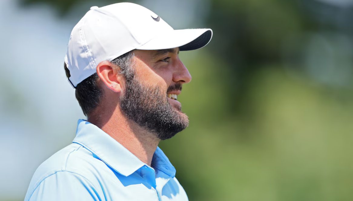Tour Championship: Scottie Scheffler khởi đầu chậm nhưng vẫn trong cuộc đua vô địch