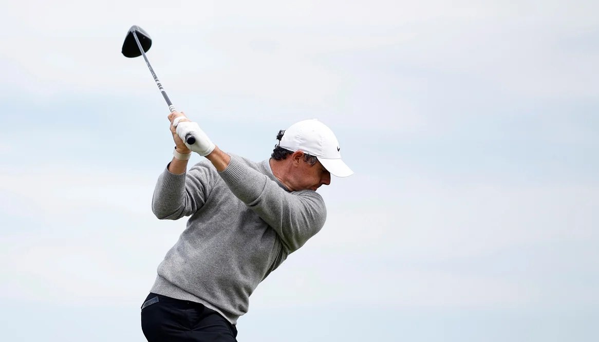 Vì sao các golfer hàng đầu không cố đánh mạnh hơn khi gió mạnh?