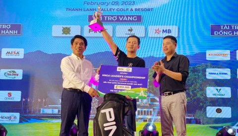 Golfer Âu Văn Sơn, CLB Golf 9295 lần lượt đoạt cup 'to nhất' giải HNGA Leaders Championship