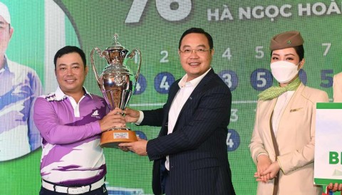 Vượt qua 800 người chơi, golfer Hà Ngọc Hoàng Lộc vô địch Bamboo Airways Golf Tournament 2022 - Spring Swing