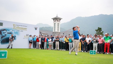 Sir Nick Faldo hoạt động 'hết công suất' trong ngày kỷ niệm 1 năm Thanh Lanh Valley Golf & Resort