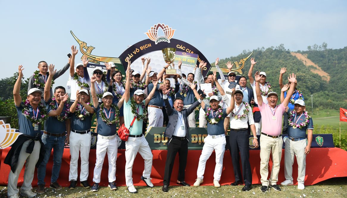 CLB Phạm Gia lên ngôi ở giải vô địch golf Các CLB Dòng Họ 2021