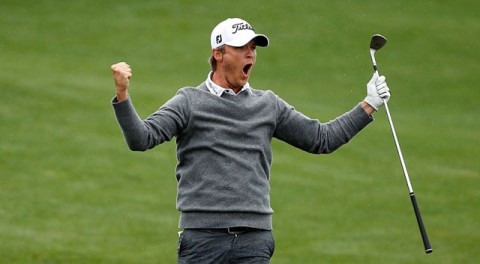 Matt Jones vượt qua Matt Kuchar bằng pha chip-in kinh điển để lên ngôi Shell Houston Open 2014