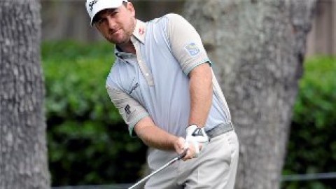 Trong túi của Graeme McDowell có gì ?
