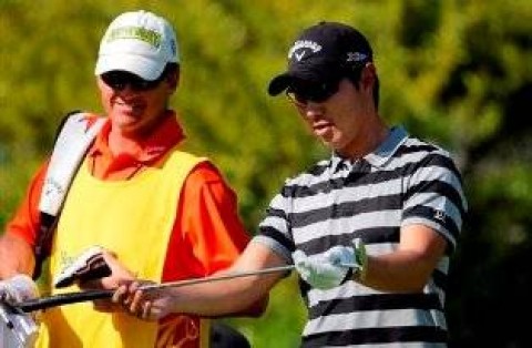 Song Moon Bae vươn lên dẫn đầu tại vòng 2 Northern Trust Open