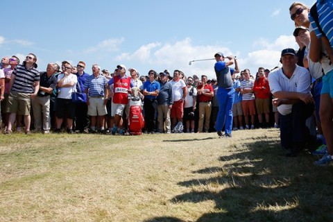Vòng 1 The Open 2014: Rory McIlroy tạm thời dẫn đầu 