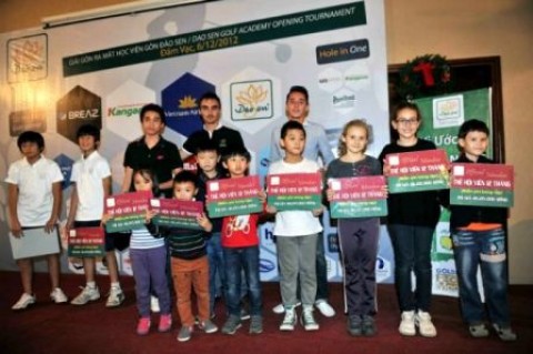 Giải Golf ra mắt học viện Golf Đảo Sen