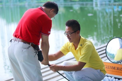 Với chi phí chơi golf như ở Việt Nam thì nhiều người Mỹ trung lưu cũng không thể theo đuổi được môn chơi quý tộc này