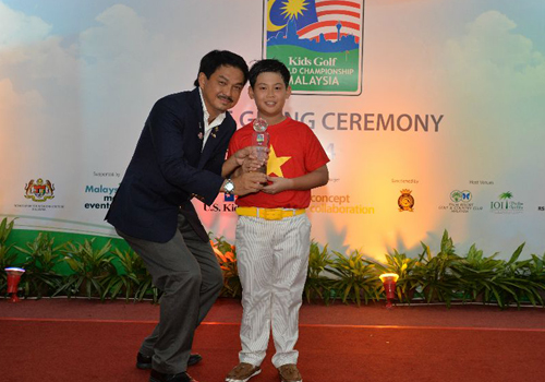Golf thủ trẻ Việt Nam đoạt giải á quân thế giới