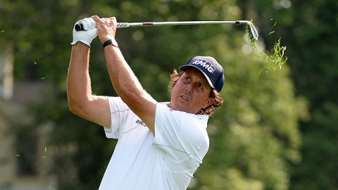 Vòng 3 USOPEN: Phil Mickelson dẫn đầu với -1 gậy