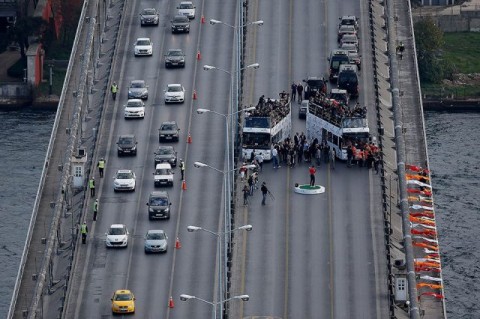 Tiger Woods thực hiện pha Drive 