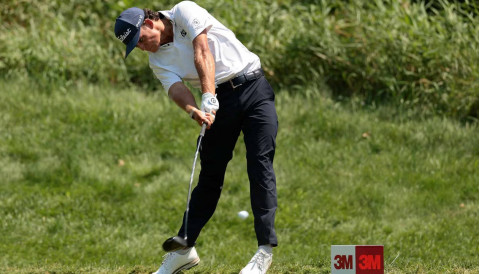 Bí mật đằng sau cú swing kỳ lạ của hiện tượng golf Jackson Koivun