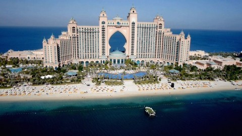 Lee Westwood, Justin Rose, Henrik Stenson drive từ tầng 22 khách sạn Atlantis