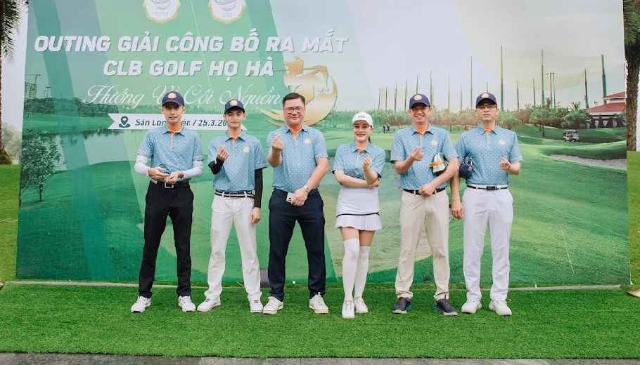 Đội tuyển CLB golf Họ Hà trước thềm giải đấu. Ảnh: BTC