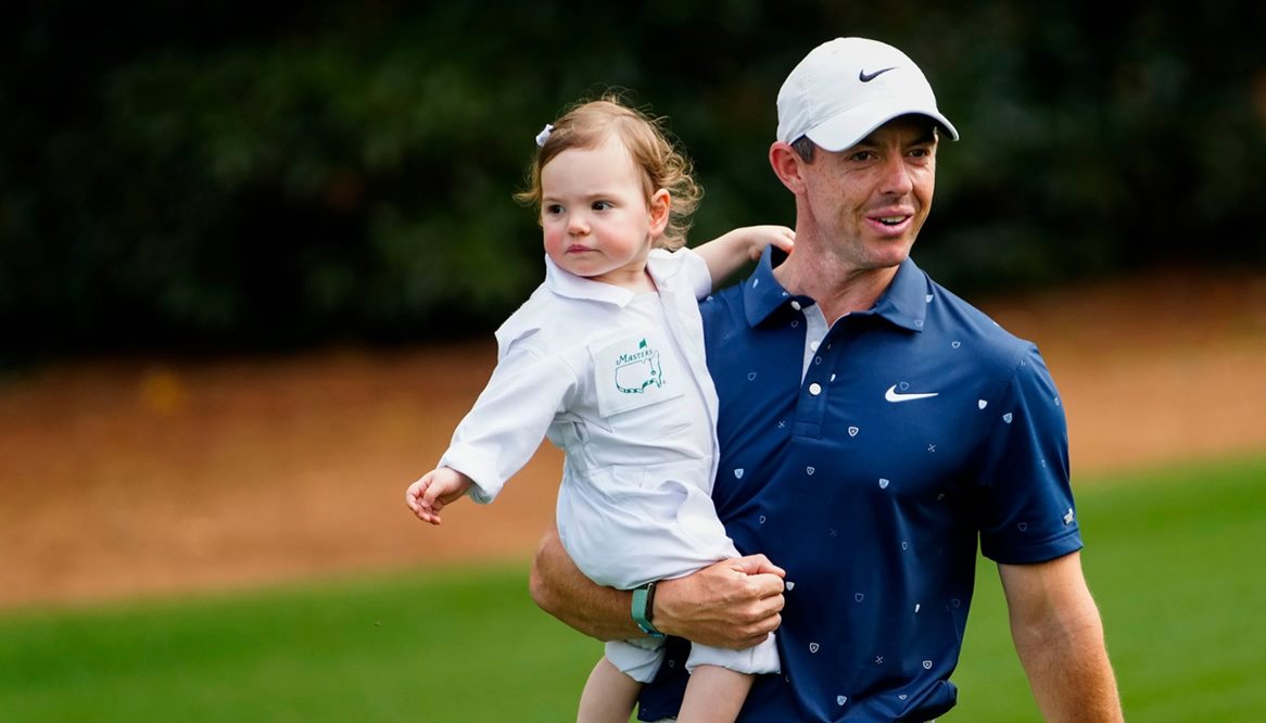 Rory McIlroy và con gái cưng Poppy. Ảnh: Masters.com